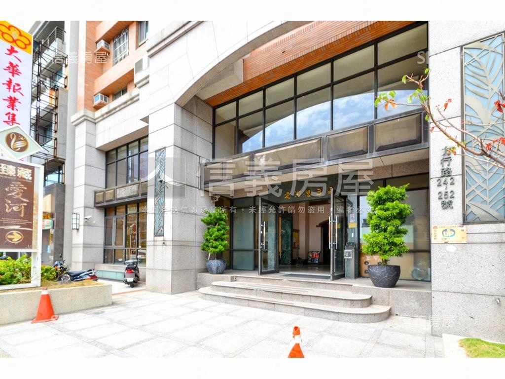 愛河戀景觀採光三房車位房屋室內格局與周邊環境
