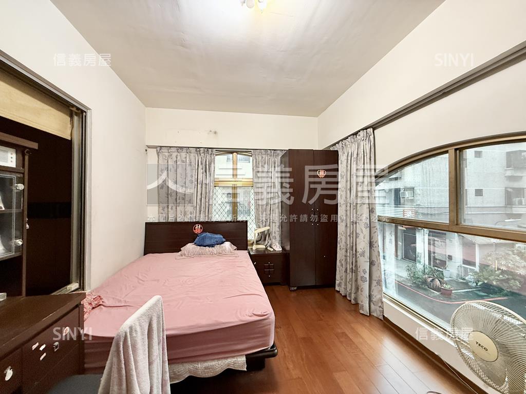 森霸Ⅱ修文街邊間美店住房屋室內格局與周邊環境