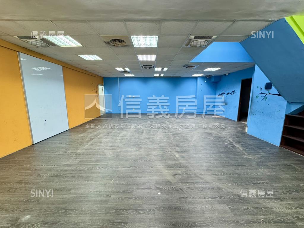 中正高工旁約９米面寬金店房屋室內格局與周邊環境