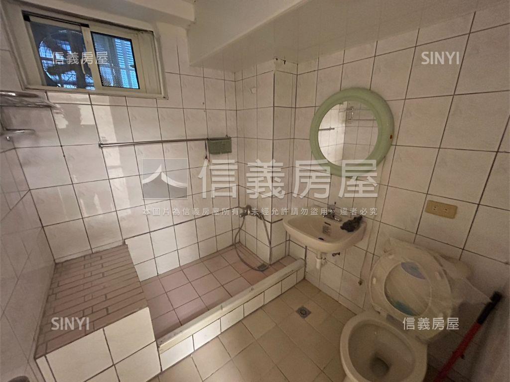 國光一樓店面住家房屋室內格局與周邊環境