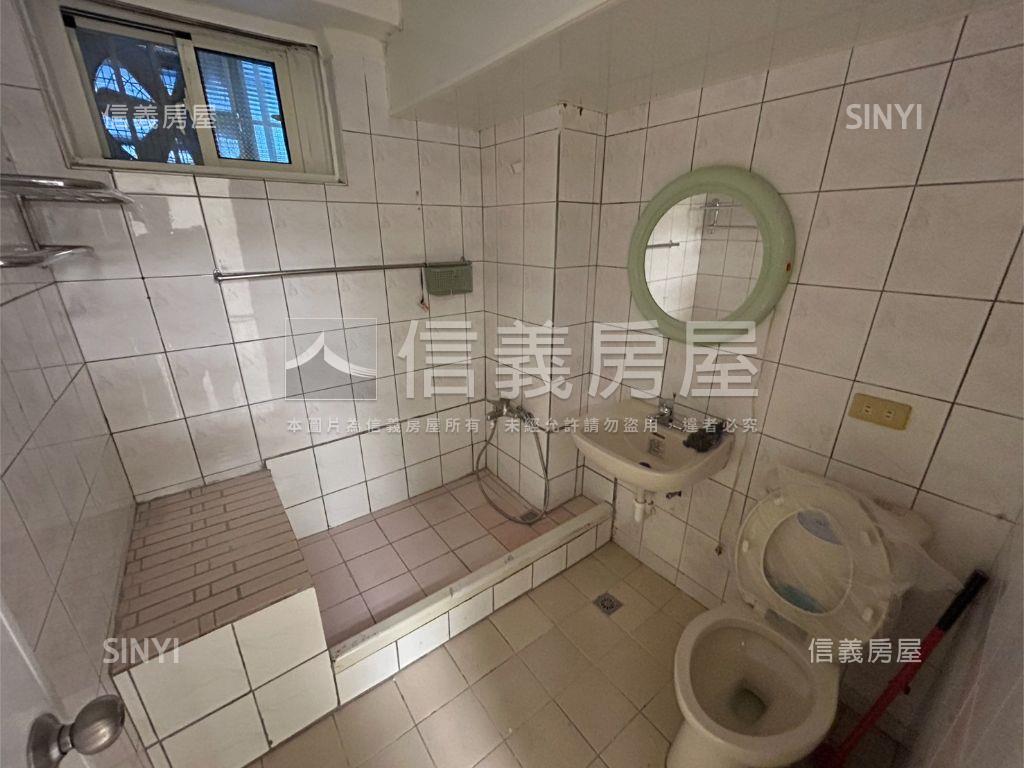 國光一樓店面住家房屋室內格局與周邊環境