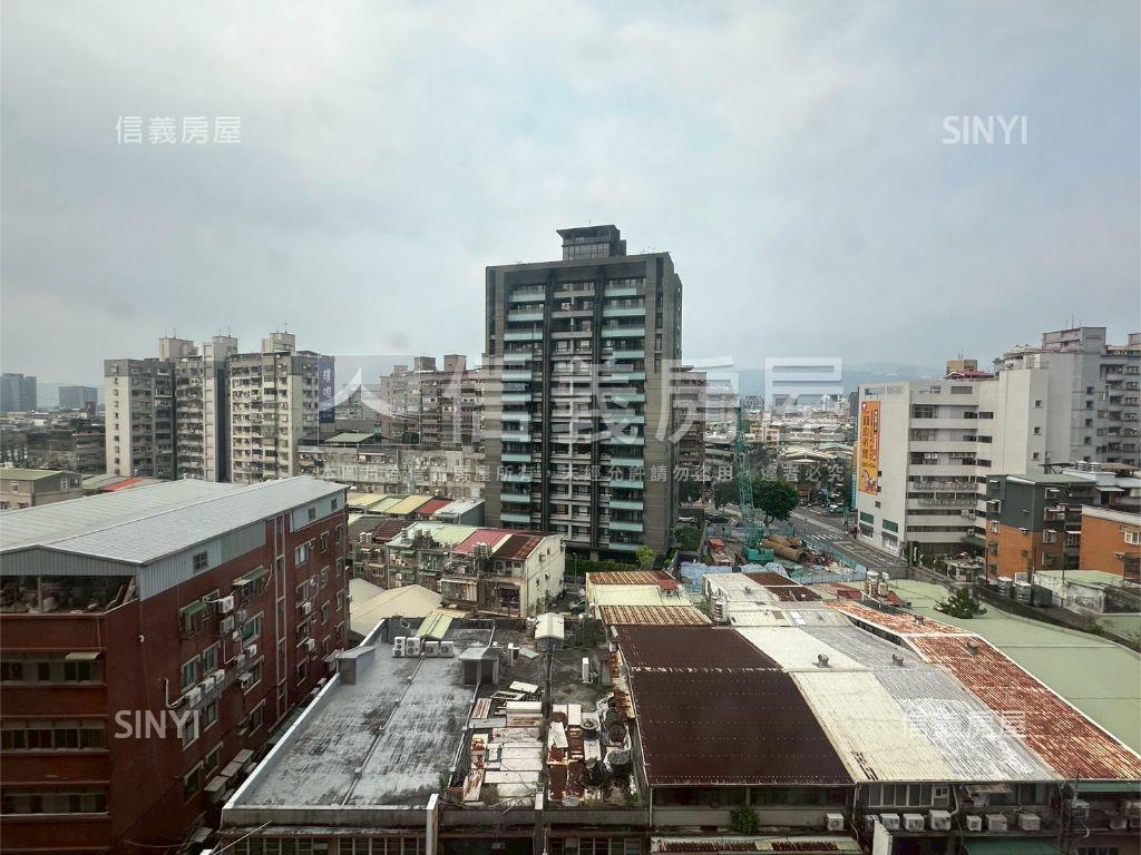 士林大南路辦公１２樓房屋室內格局與周邊環境
