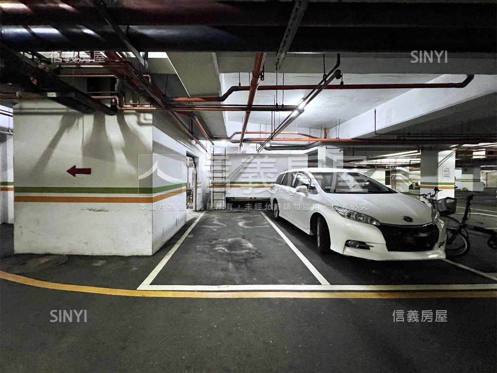 美術館新穎裝潢兩房平車房屋室內格局與周邊環境