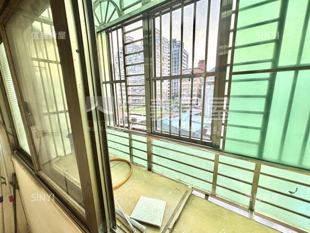 優質便利公寓Ｋ６輕軌旁房屋室內格局與周邊環境