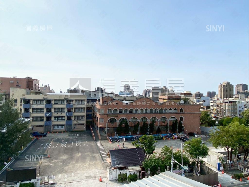 食品路傳家臨路透店房屋室內格局與周邊環境