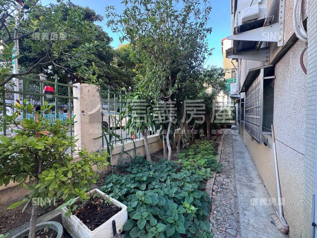 青島路角間歐式別墅房屋室內格局與周邊環境