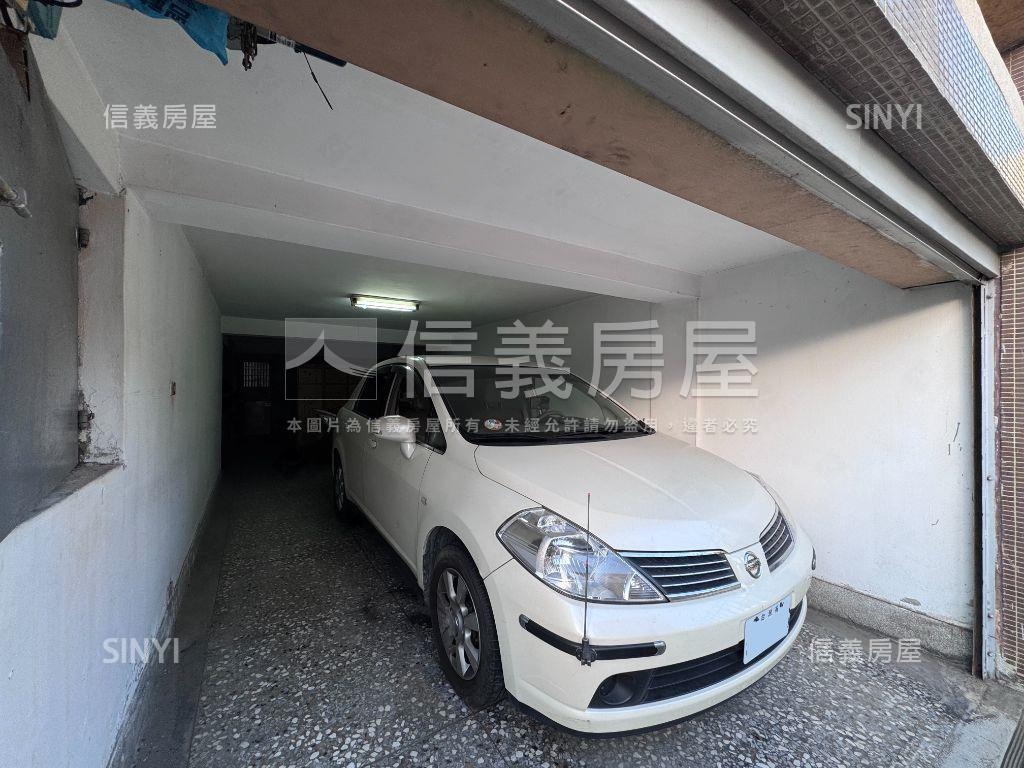 青島路角間歐式別墅房屋室內格局與周邊環境