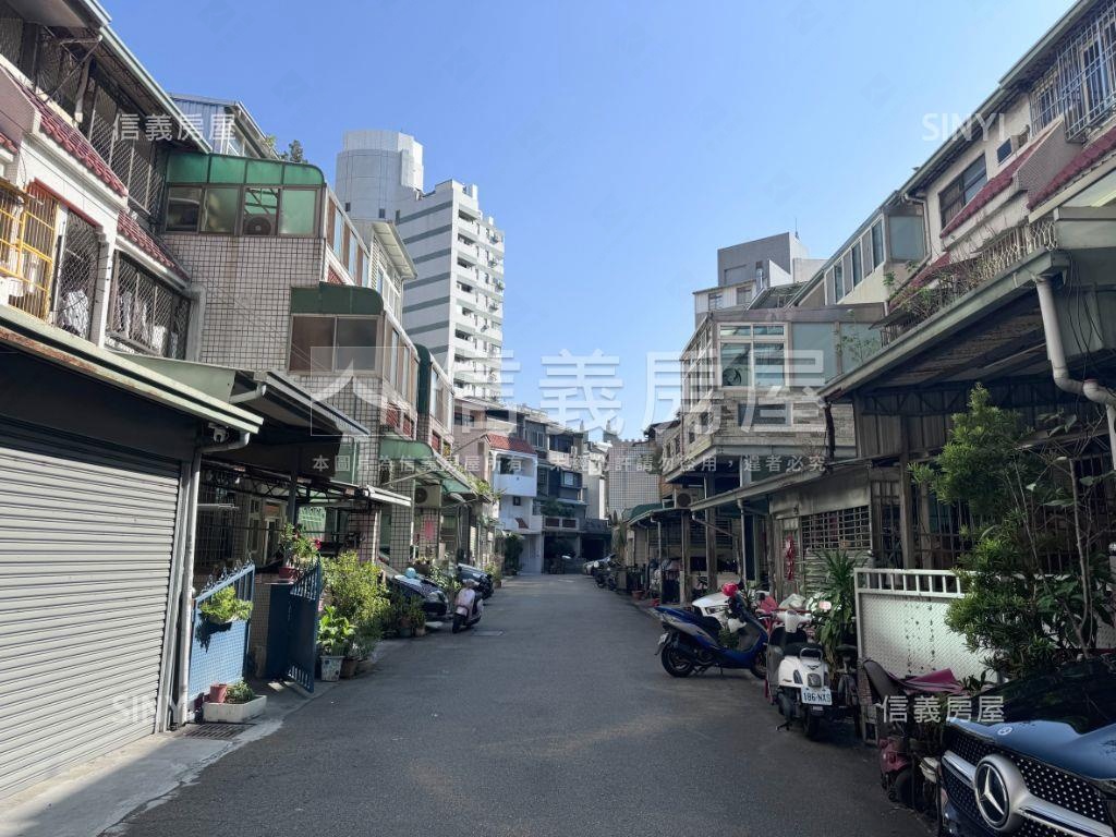 漢口商圈門前停車透天房屋室內格局與周邊環境