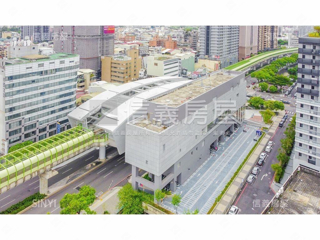 漢口商圈門前停車透天房屋室內格局與周邊環境