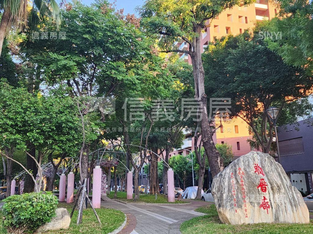 漢口商圈門前停車透天房屋室內格局與周邊環境