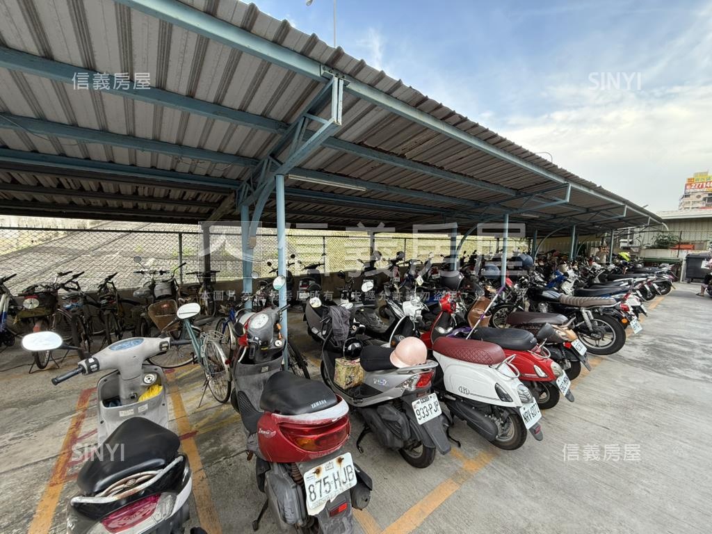 鳳新高樓景觀樓中樓平車房屋室內格局與周邊環境
