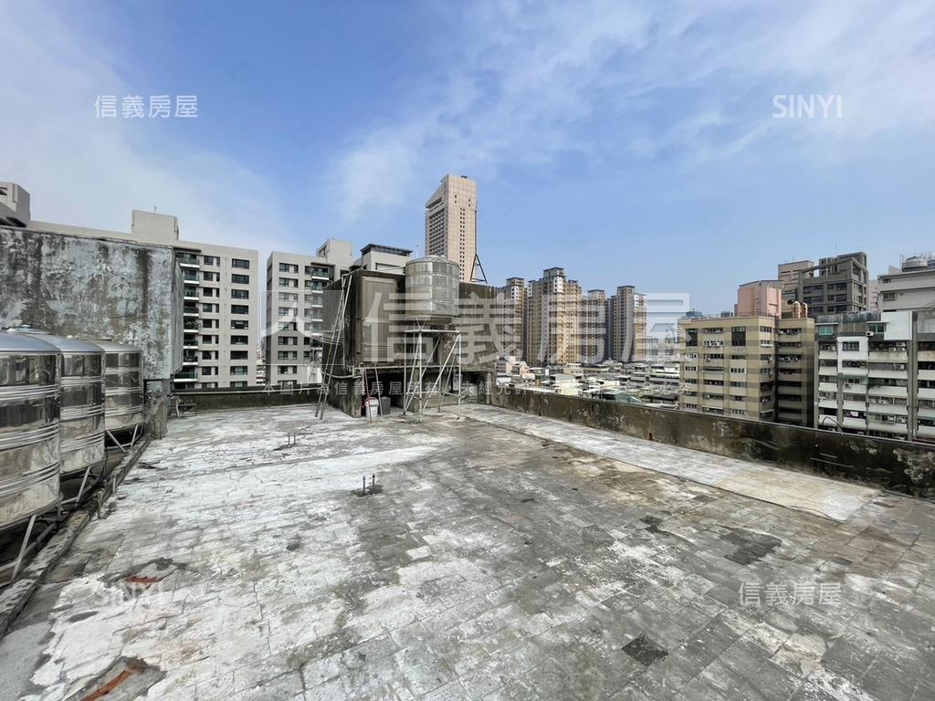 三多正路面寬醒目雙透店房屋室內格局與周邊環境
