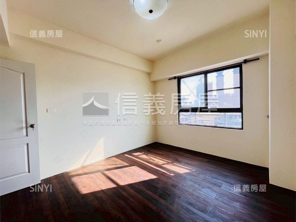 高醫建工屋況美的三房車位房屋室內格局與周邊環境