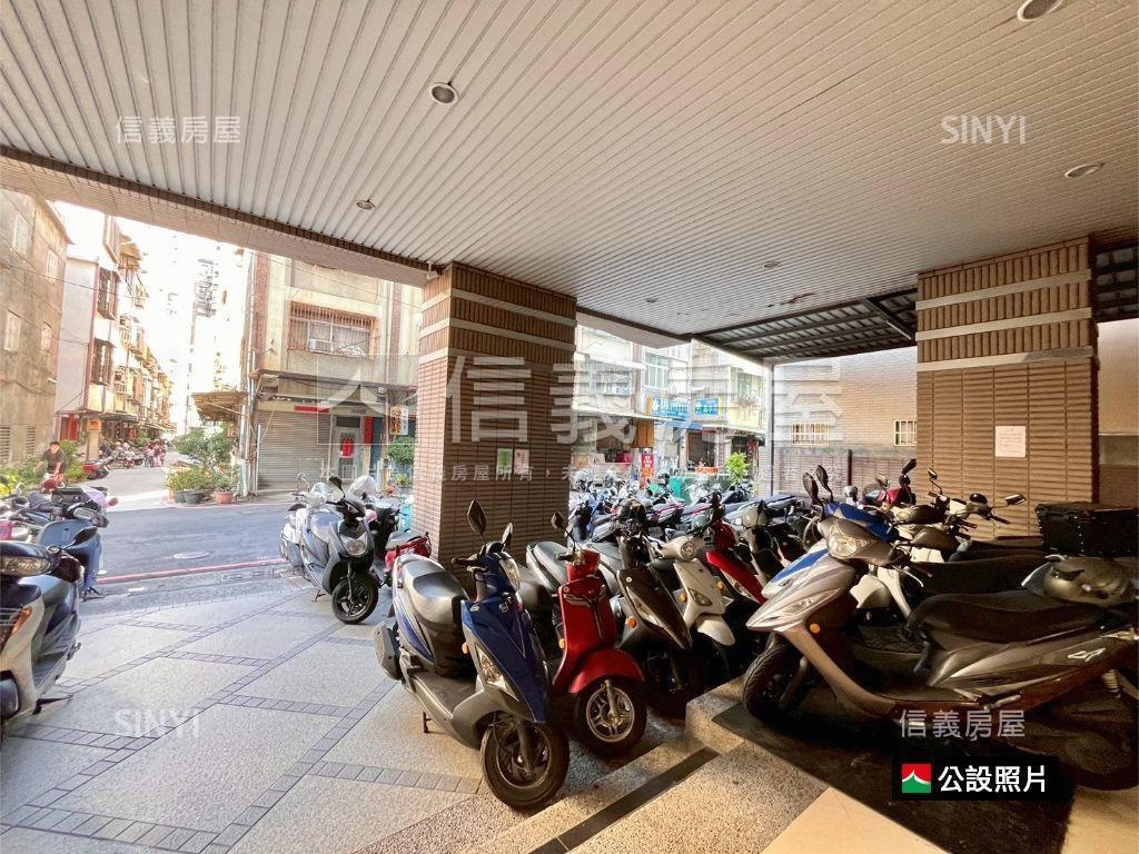 高醫建工屋況美的三房車位房屋室內格局與周邊環境