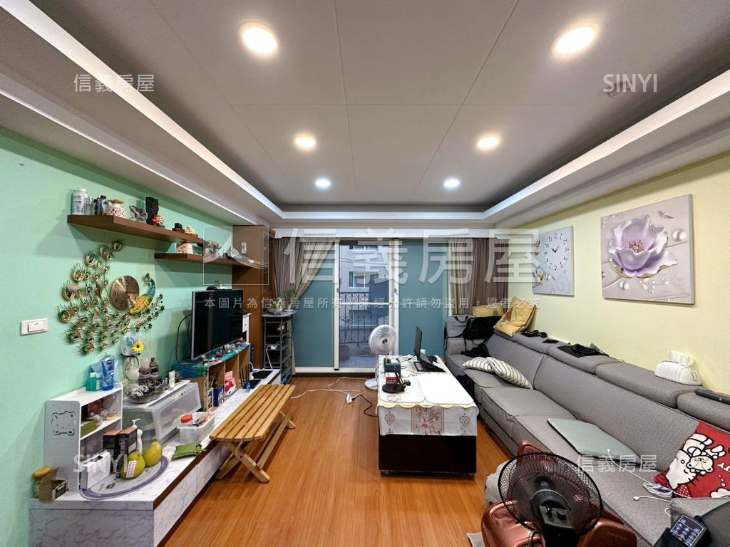 南屯通豪易購三房平車房屋室內格局與周邊環境