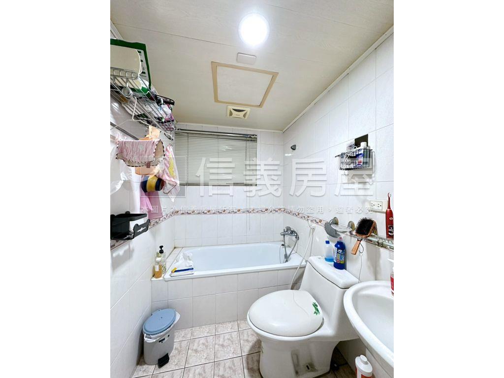 南屯通豪易購三房平車房屋室內格局與周邊環境