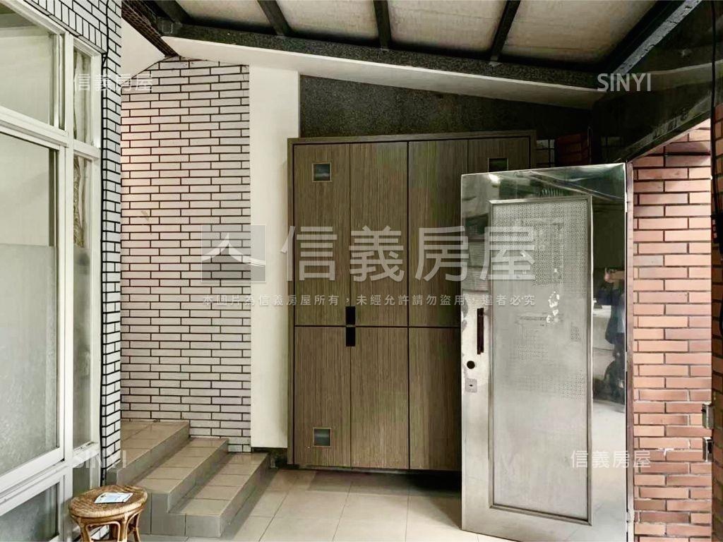 北投奇岩捷運㊣一樓好停車房屋室內格局與周邊環境