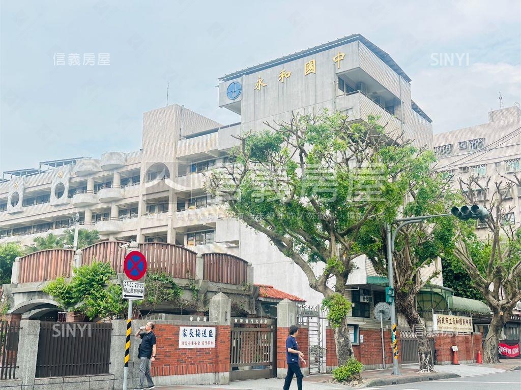 賓士大廈電梯三房房屋室內格局與周邊環境