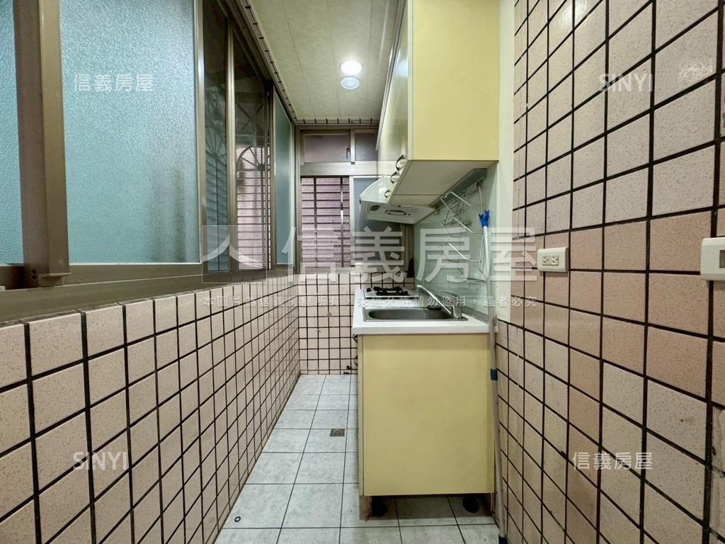 長安街．電梯２房房屋室內格局與周邊環境