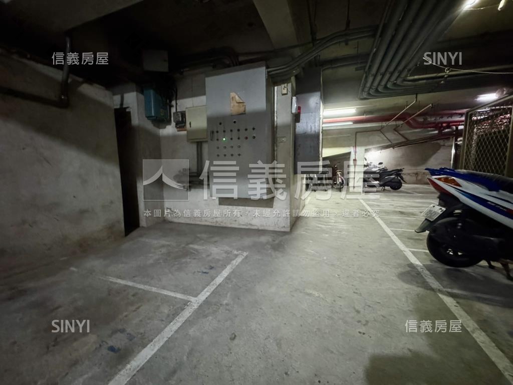 長安街．電梯２房房屋室內格局與周邊環境