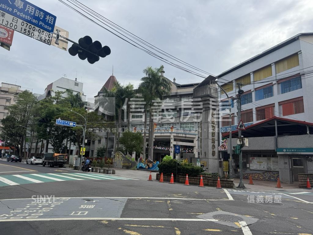 長安街．電梯２房房屋室內格局與周邊環境