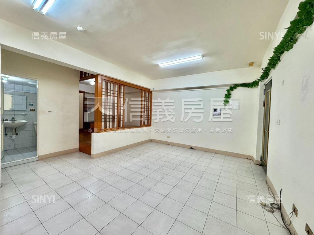 文化中心小資族成家大兩房房屋室內格局與周邊環境