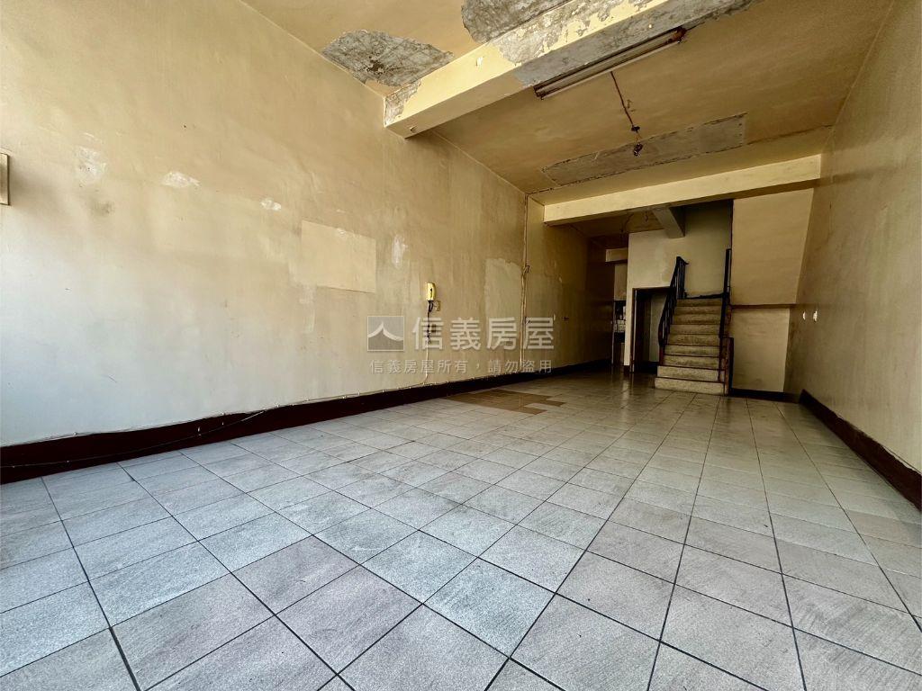 稀有臨路｜新富路上透店房屋室內格局與周邊環境