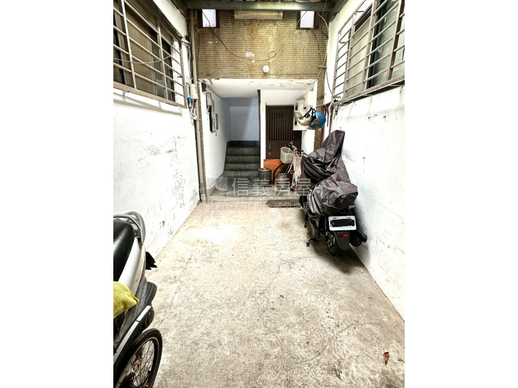 靜巷邊間三樓公寓房屋室內格局與周邊環境