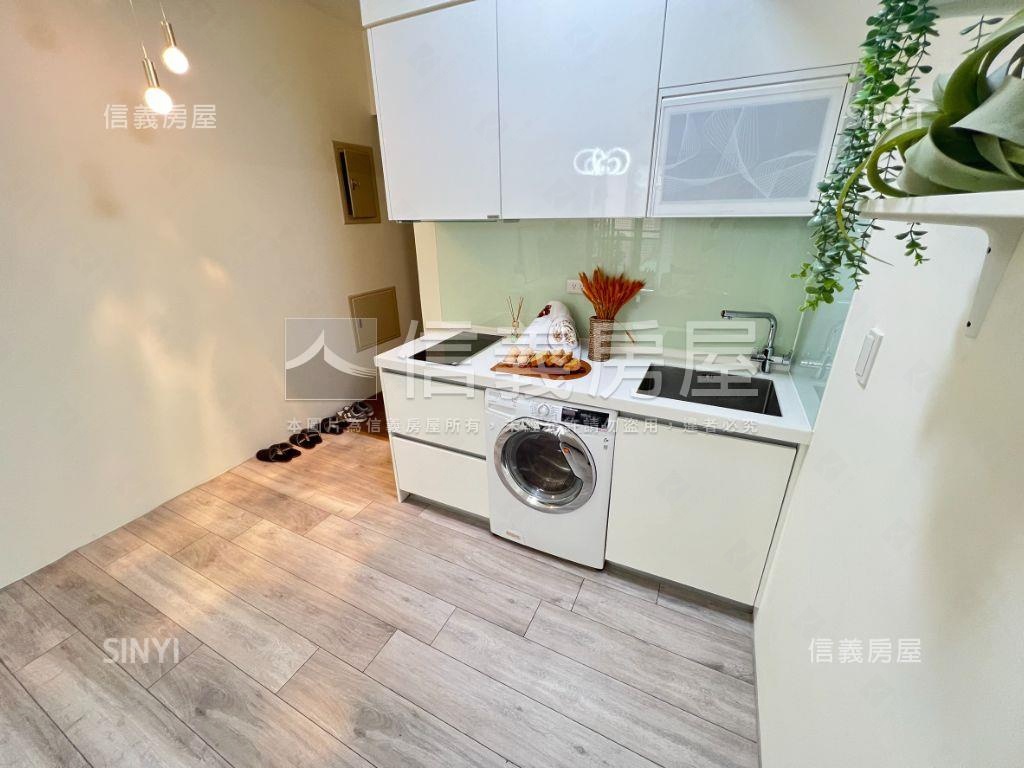 近秋紅谷！輕屋齡三房平車房屋室內格局與周邊環境