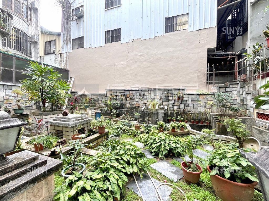 太原御庭中華國小四房平車房屋室內格局與周邊環境