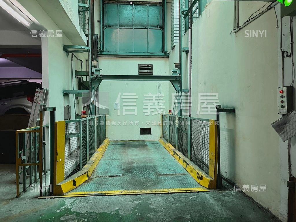 太原御庭中華國小四房平車房屋室內格局與周邊環境