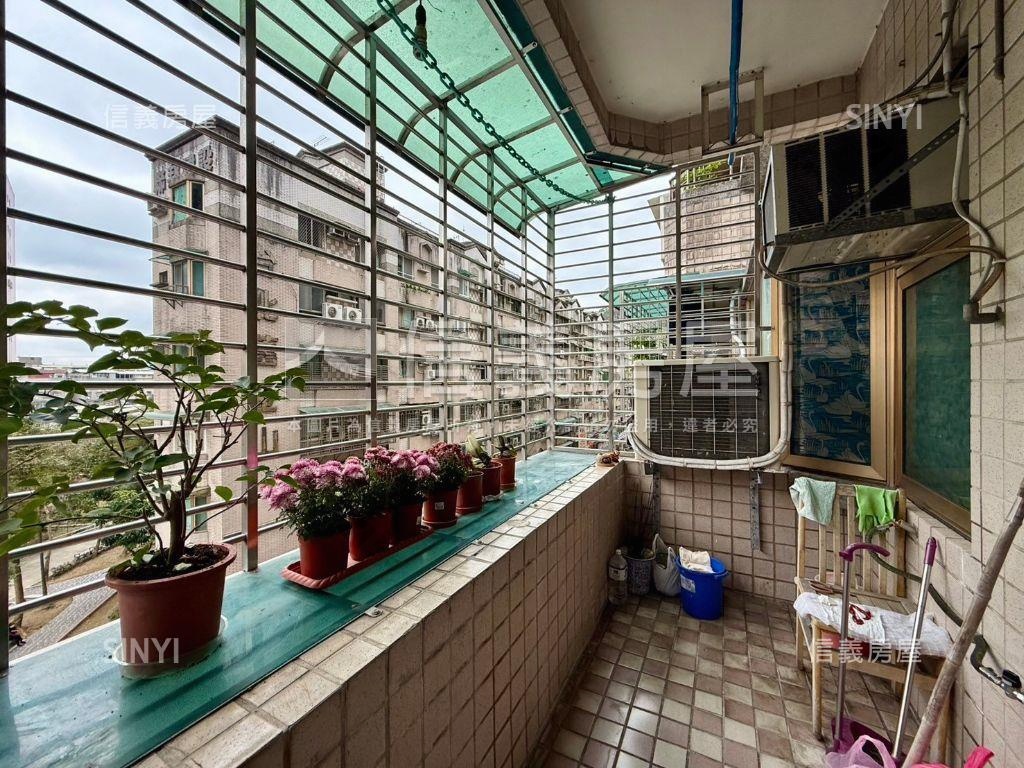 主推！面公園浪漫貴族２房房屋室內格局與周邊環境