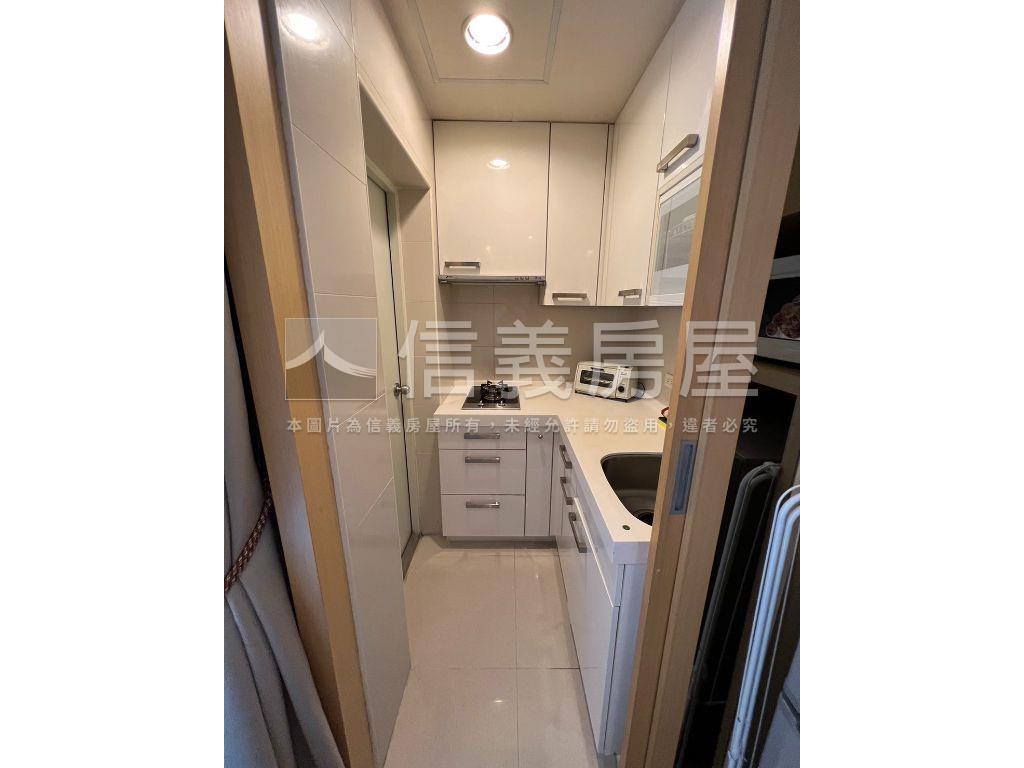 羅馬假期高樓９Ｆ房屋室內格局與周邊環境