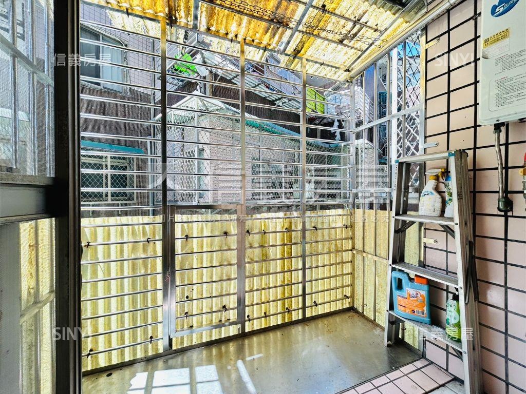長壽西街經典三房車位房屋室內格局與周邊環境