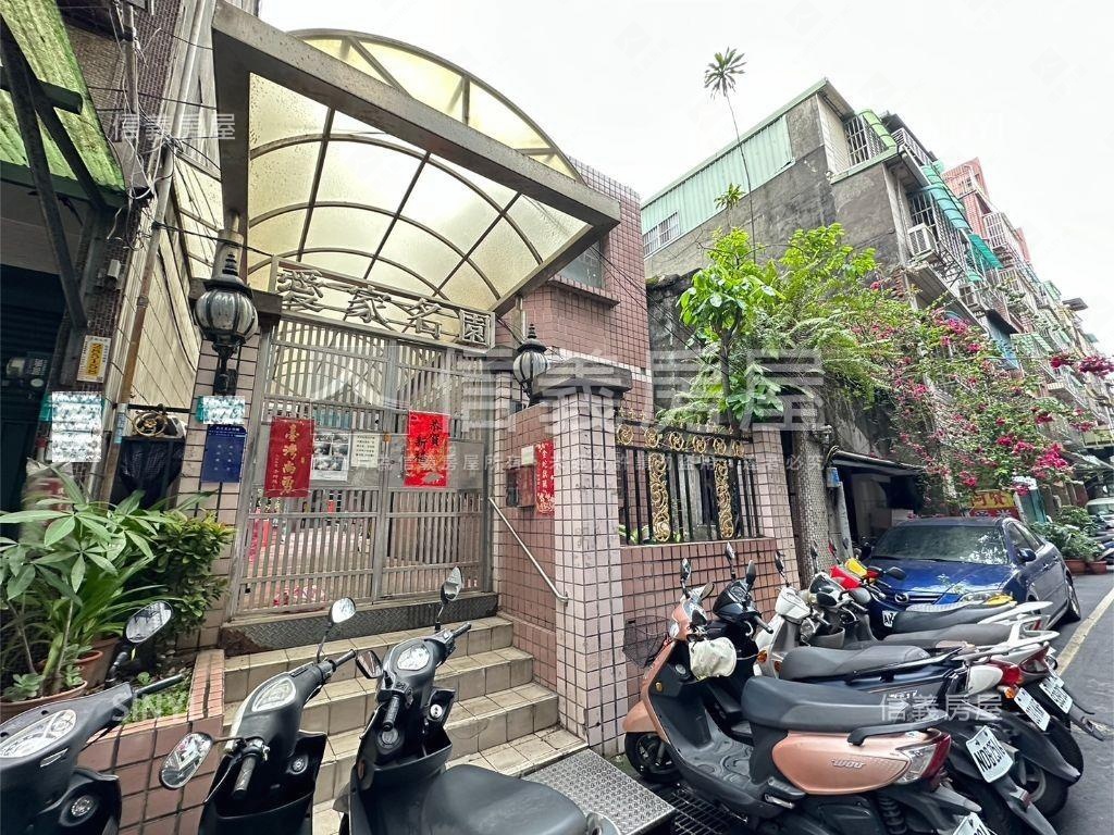 長壽西街經典三房車位房屋室內格局與周邊環境