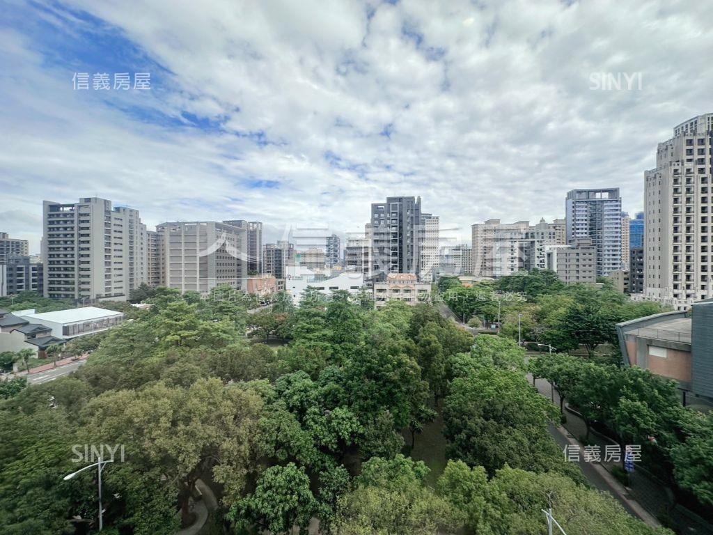 葉慈邊間三房好質感房屋室內格局與周邊環境