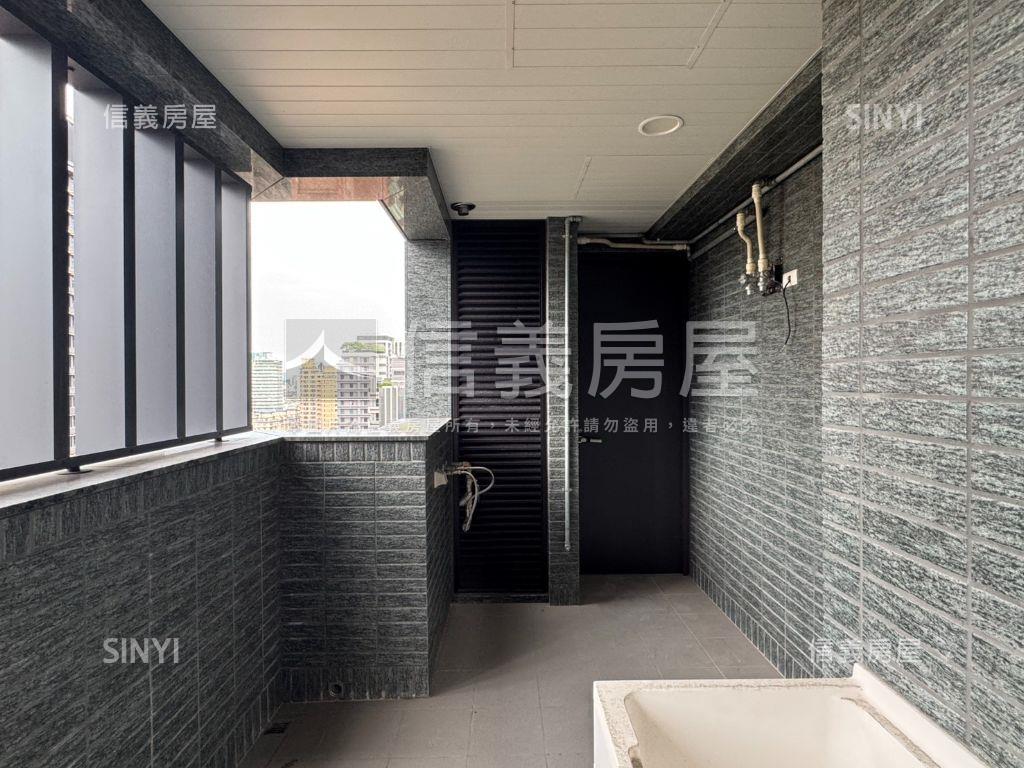 信義松雍高樓逸品房屋室內格局與周邊環境