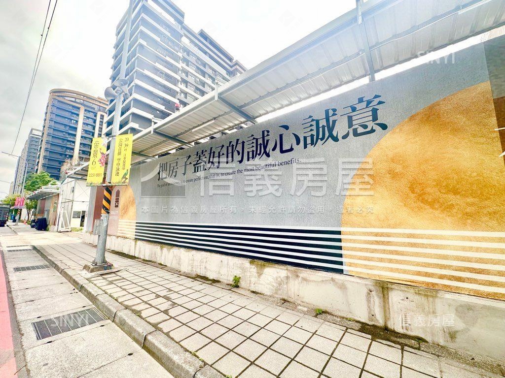 江翠北側德鄰豊三房車位房屋室內格局與周邊環境
