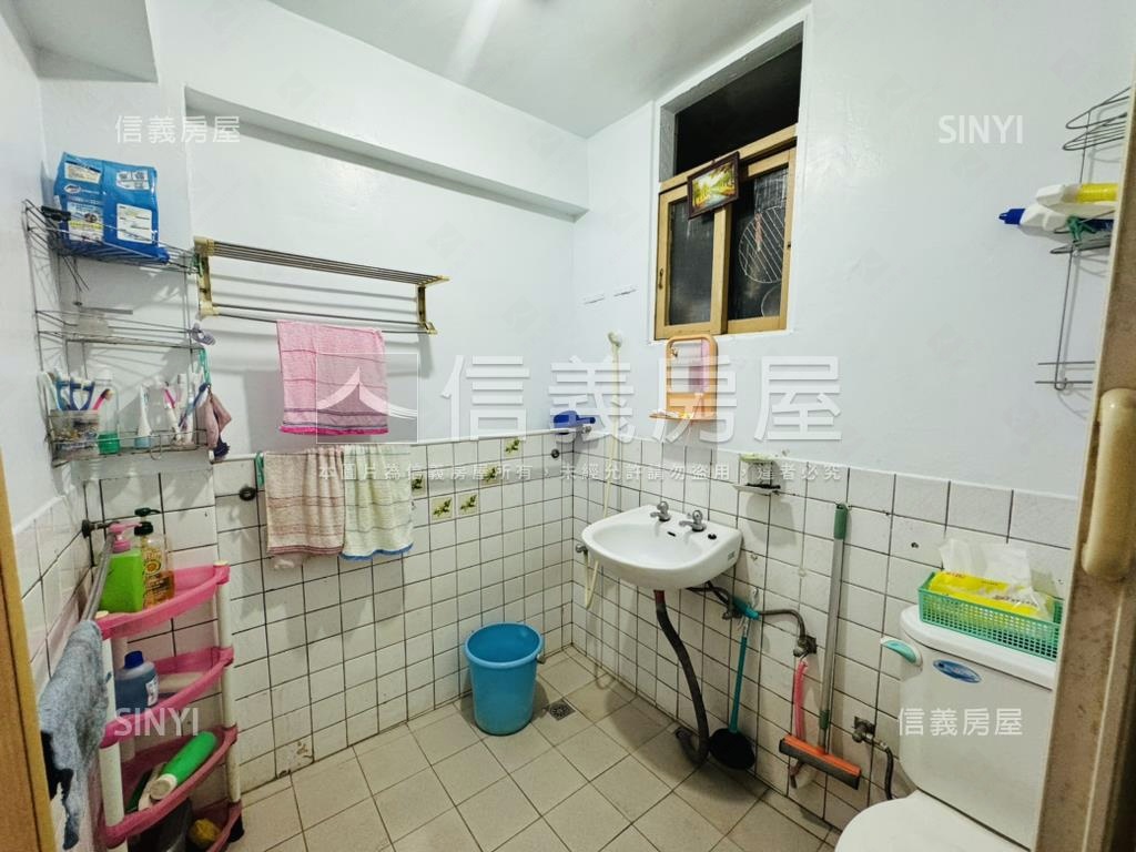 板新捷運站小資美寓房屋室內格局與周邊環境