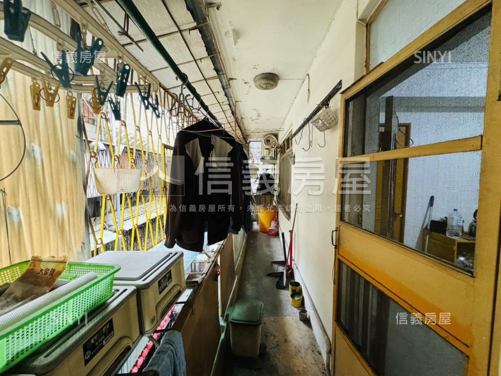 板新捷運站小資美寓房屋室內格局與周邊環境