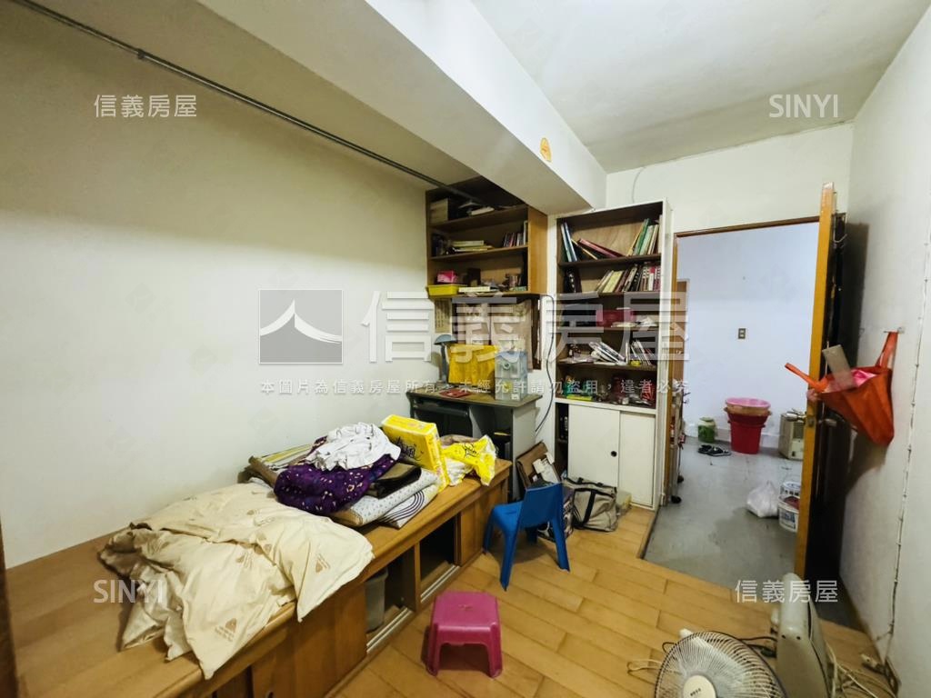 板新捷運站小資美寓房屋室內格局與周邊環境