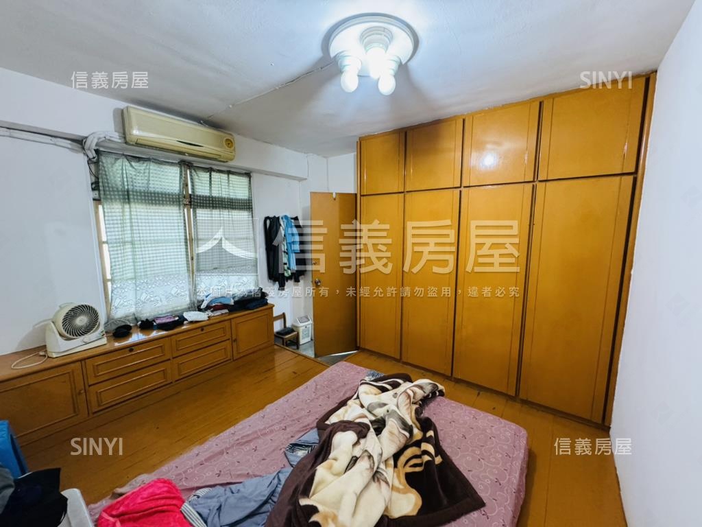 板新捷運站小資美寓房屋室內格局與周邊環境