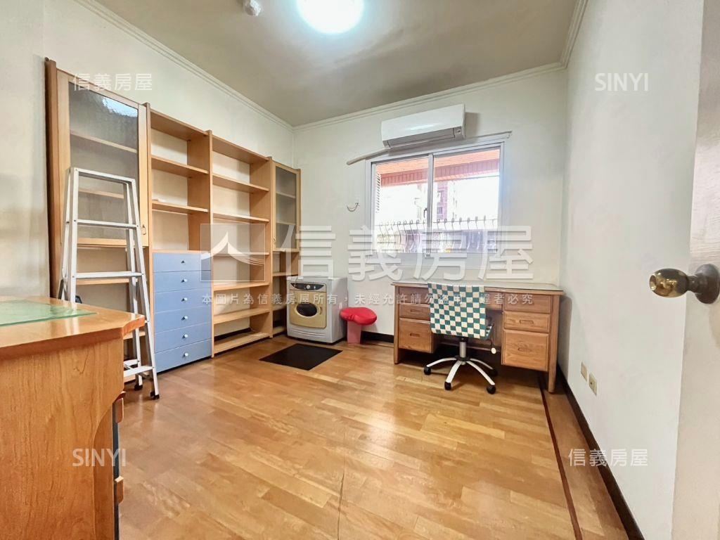 鄉林法國三房平車房屋室內格局與周邊環境