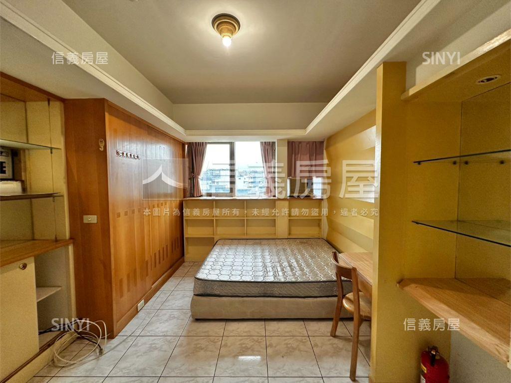 昌益桂冠有裝潢套房房屋室內格局與周邊環境