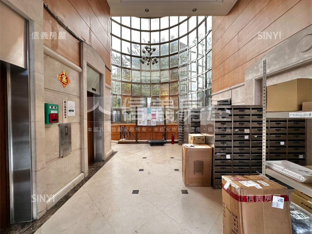 昌益桂冠有裝潢套房房屋室內格局與周邊環境