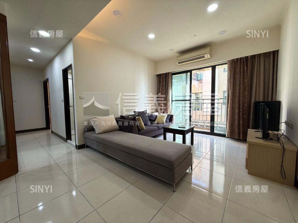 原鑄高樓三房車位房屋室內格局與周邊環境