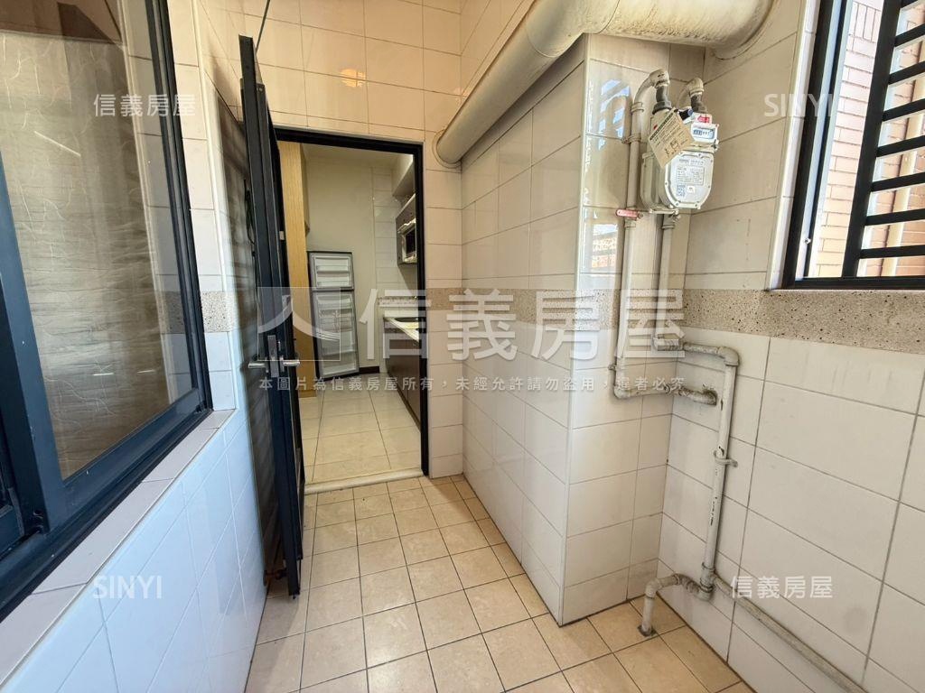 原鑄高樓三房車位房屋室內格局與周邊環境