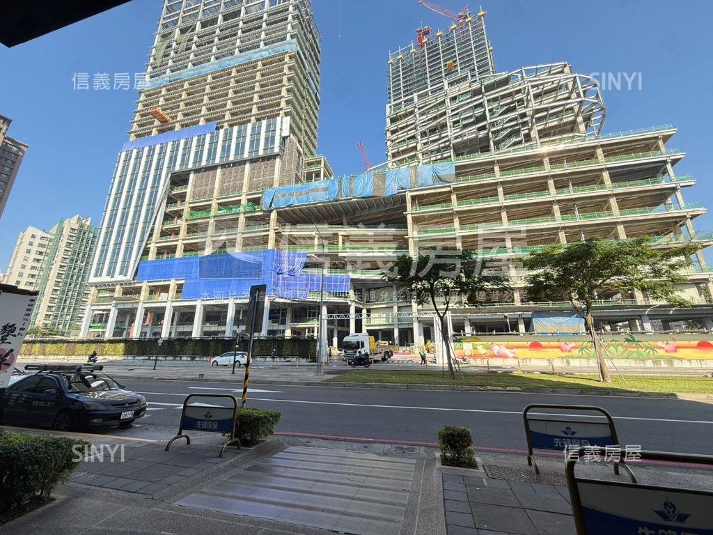 原鑄高樓三房車位房屋室內格局與周邊環境