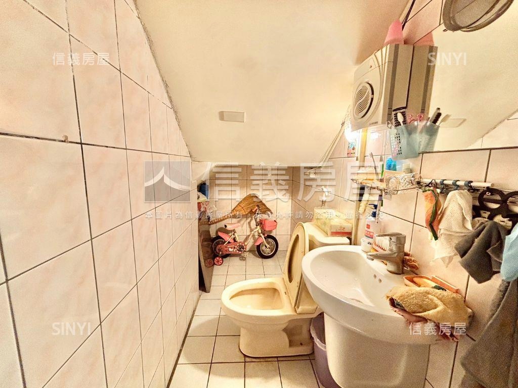 親親校樹❤店住合一大四房房屋室內格局與周邊環境