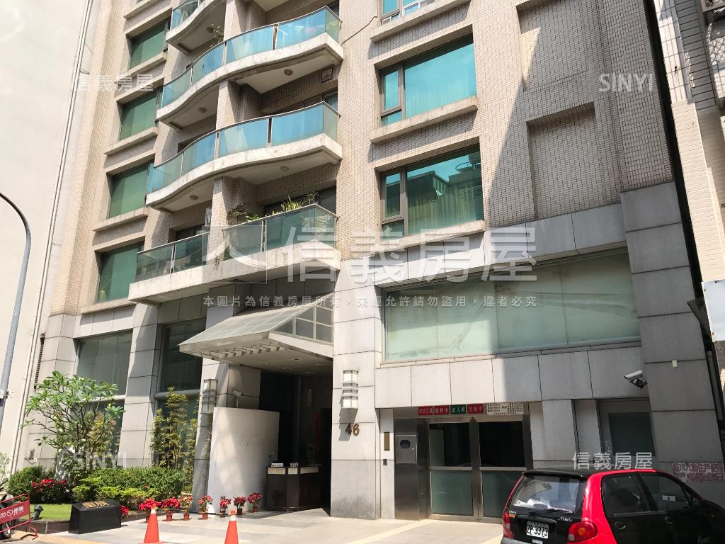 美麗島四房車位景觀豪邸房屋室內格局與周邊環境
